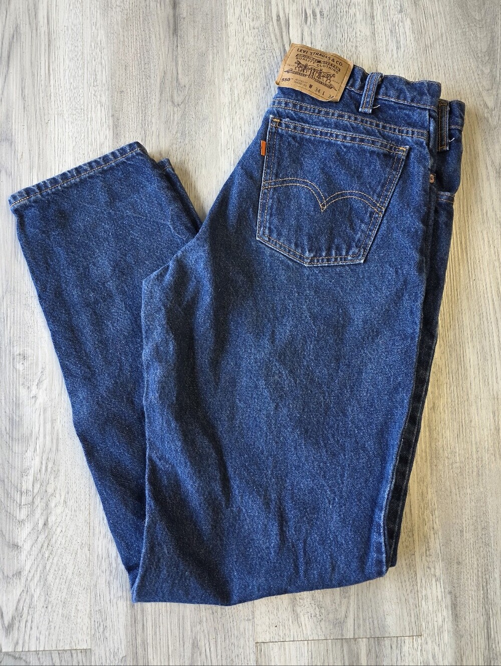 Vintage Levi’s 550 Orange Tab Jeans 34x34 Made in Canada
